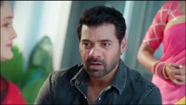 Pyaar Ka Pehla Naam Radha Mohan - 8th December 2023